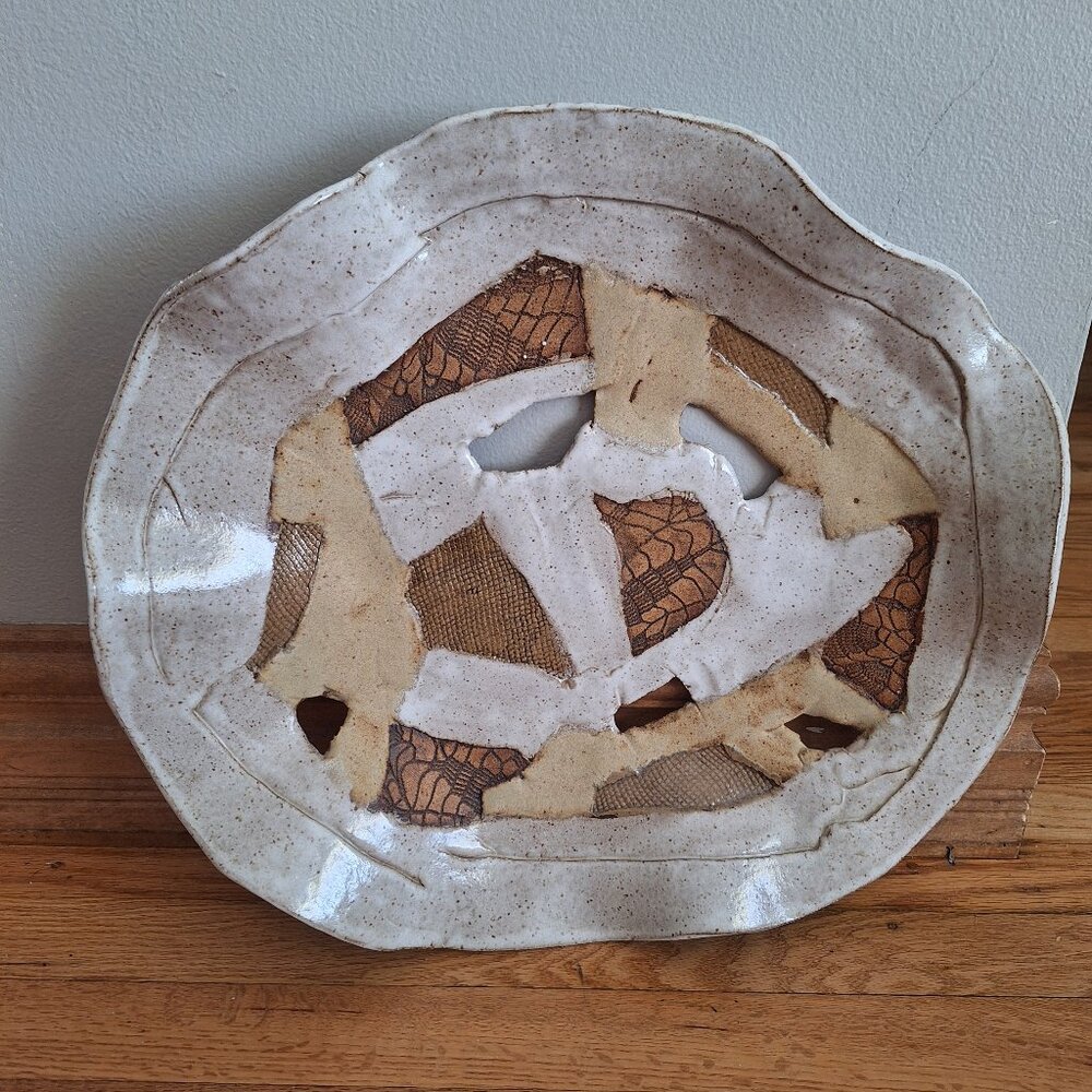 Decorative hanging glazed pottery ceramic assymetric plate unique design